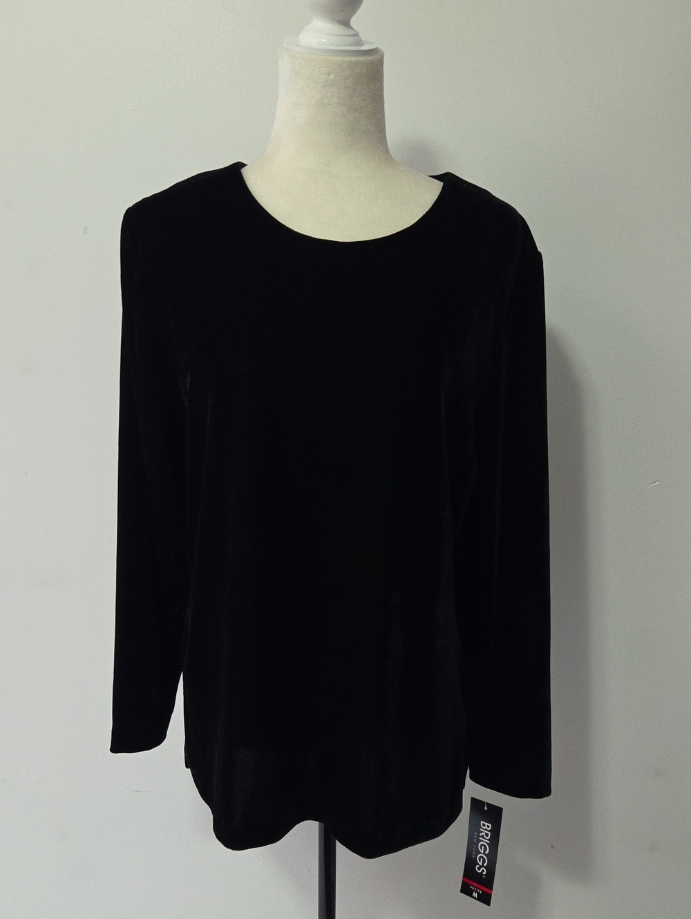 Briggs New York Black Velvet Long Sleeve Crewneck Top